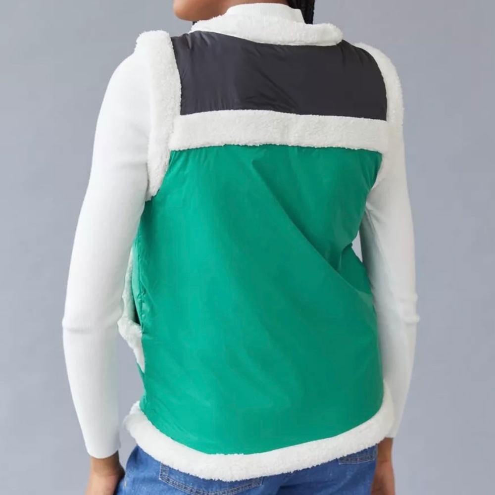 BDG Urban Outfitters NWOT Nylon Sherpa Vest (L) - Picture 3 of 14